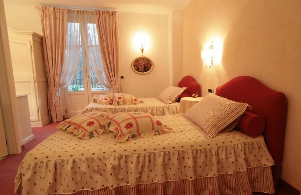 Villa Baroni Lomnago